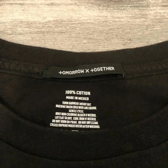 Tomorrow X Together World‎ Tour Act Sweet Mirage T’Shirt Size L - Picture 3 of 7